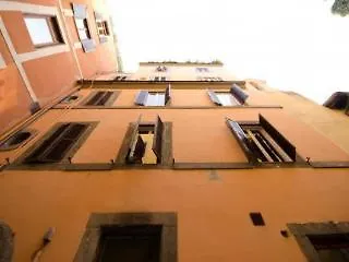 Apartment Piazza Di Spagna Rome